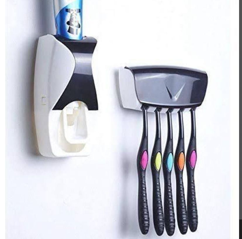 Toothbrush holder