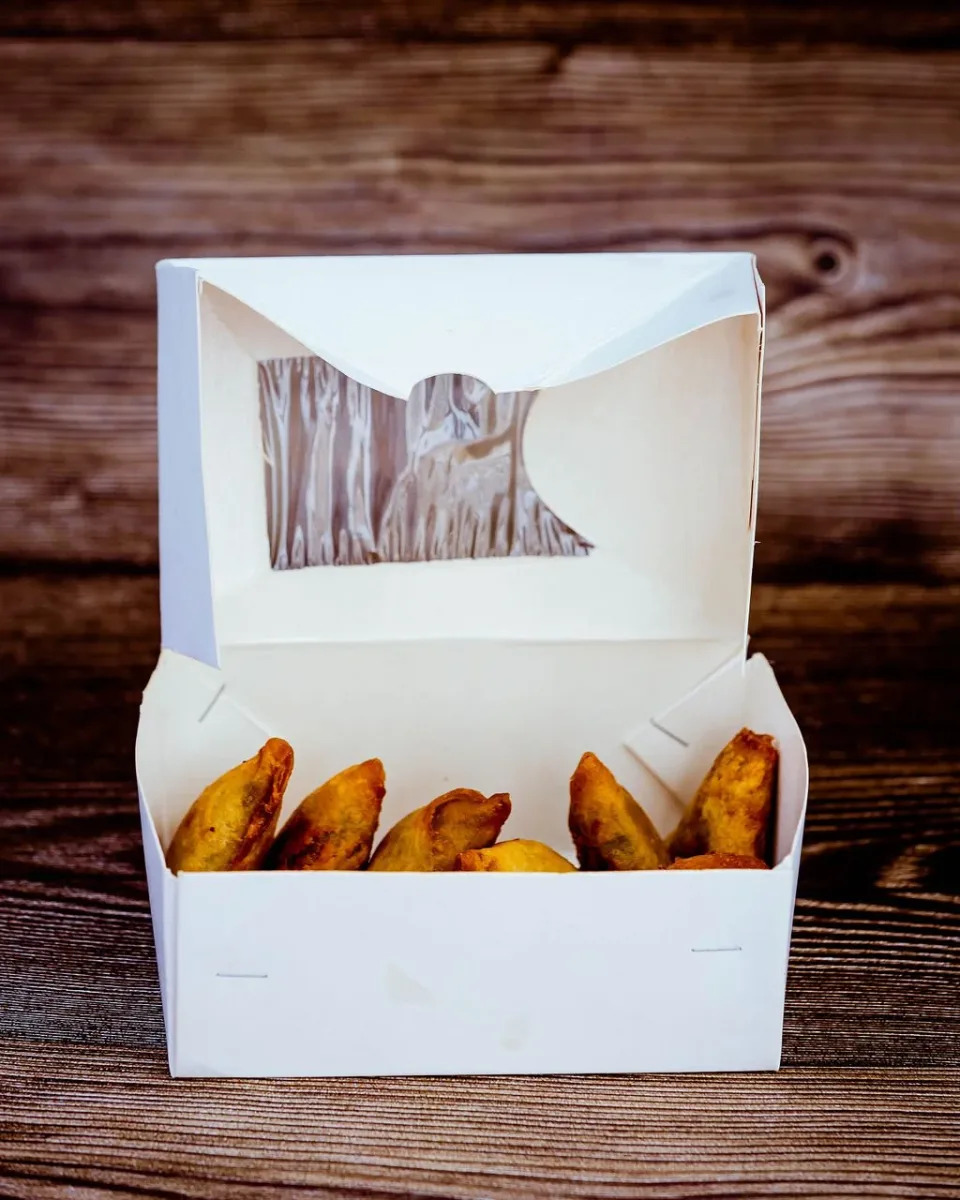 White Small Chops Pack (Window)