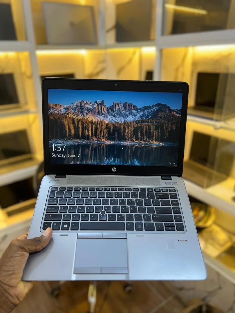 HP Elitebook 840 G2 thumbnail 2