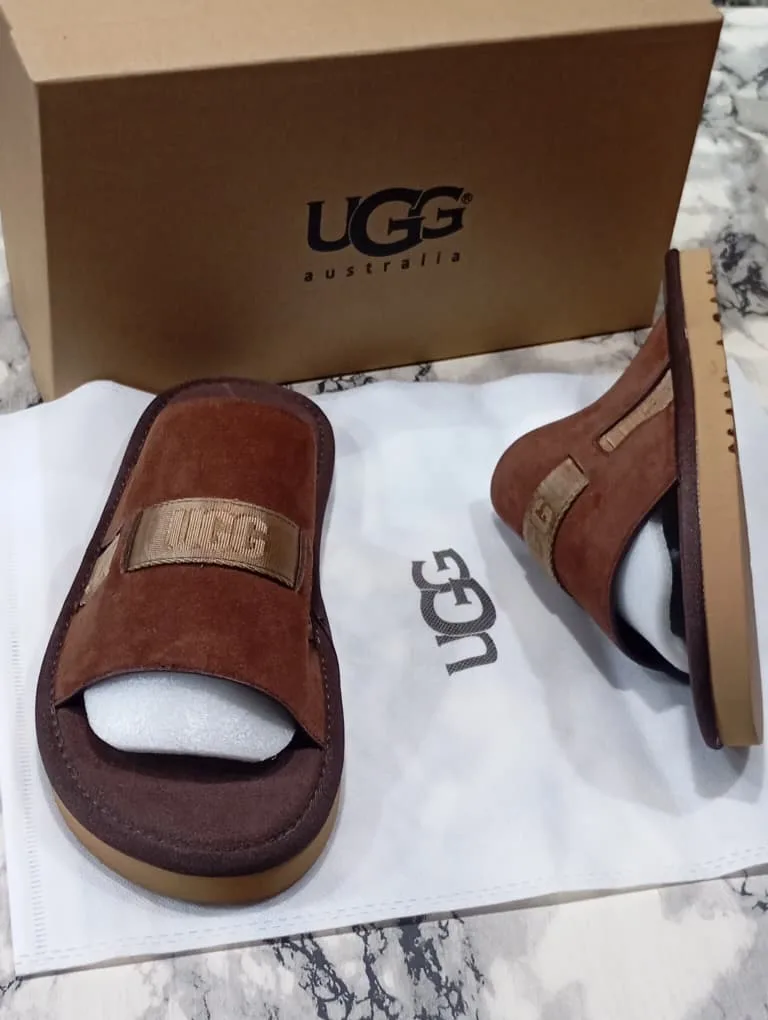 UGG AUSTRALIA thumbnail 3