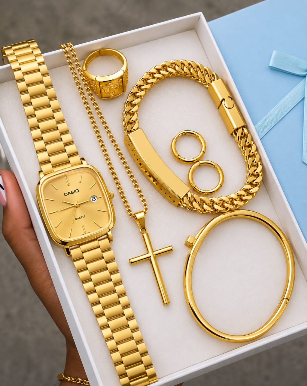 Gold Casio watch set come with box
