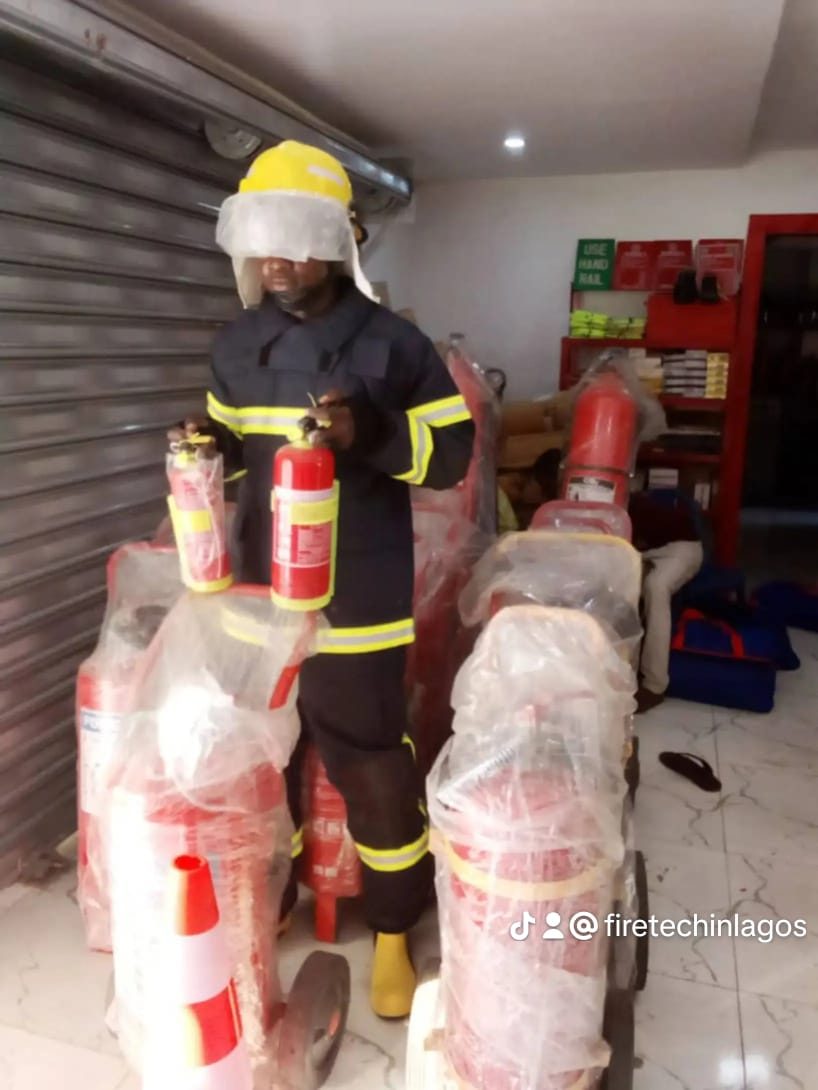 Fire Extinguishers thumbnail 2