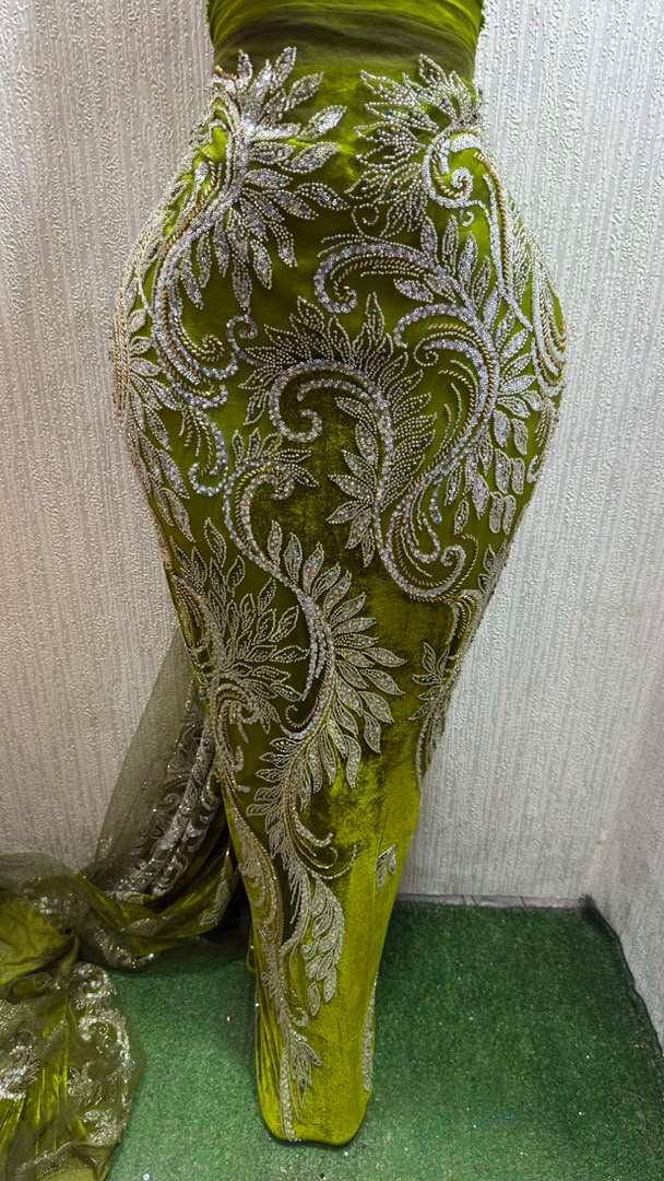 Sample lace thumbnail 3