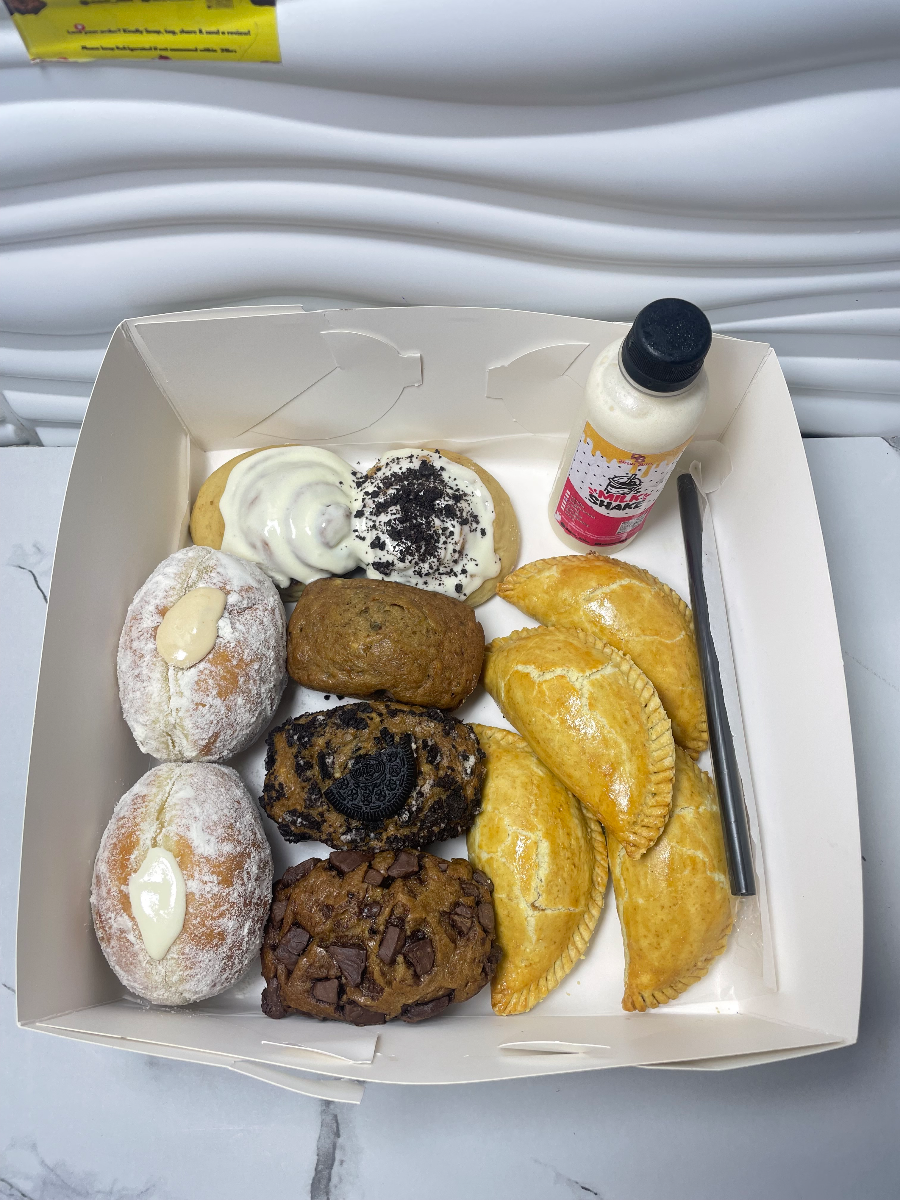 Oma Pastry box
